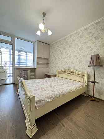 Кришталеві Джерела Метрологічна 11Б Голосіївський район 52м2 Київ