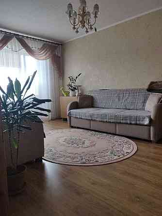 Продаж трикімнатної квартири в центрі міста. Гараж з підвалом. Вільнянськ