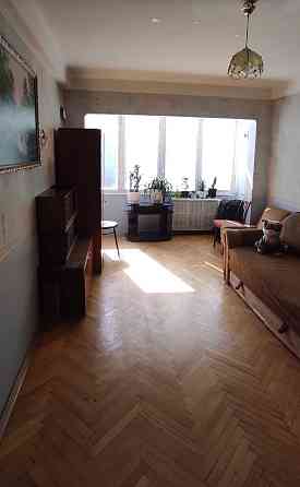 Терміново !  Продам 2 - кімн.квартиру , метро Вокзальна ! Київ