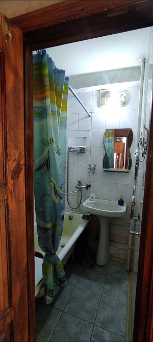 Терміново !  Продам 2 - кімн.квартиру , метро Вокзальна ! Київ - зображення 4