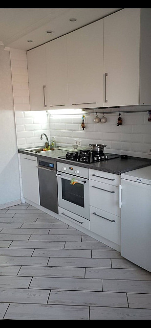 Пл.Оболонська  3 Київ - зображення 2