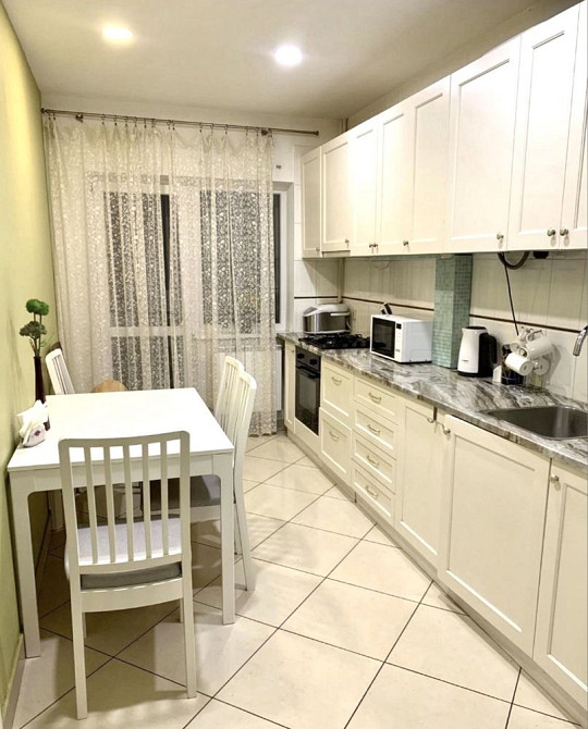 Простора двокімнатна квартира 65,3м2 з ремотом в закритому ЖК Ирпень - изображение 1