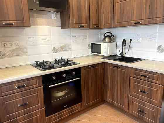 Комфортна та тепла 2-х кімнатна квартира, пр-т Чевоної Калини 21а Київ