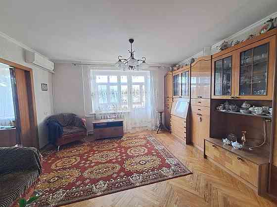 3 кімнатна квартира на 3 поверсі в центрі міста Сумы