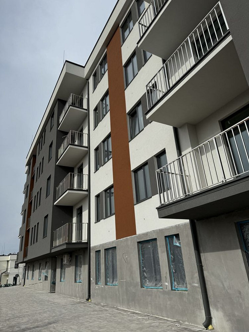 Продаж квартири в центрі | Чорнова  квартира | Без ремонту | Ужгород - зображення 1