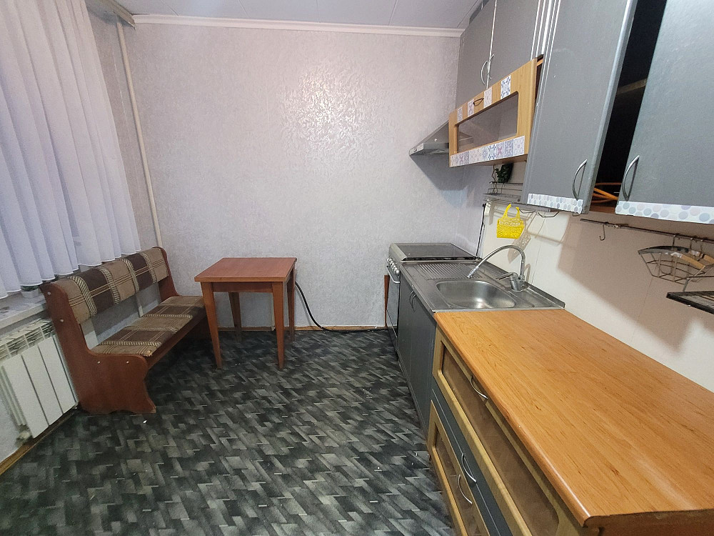 Нивки. Ружинская улица. Метро Нивки-Берестейская Киев - изображение 4