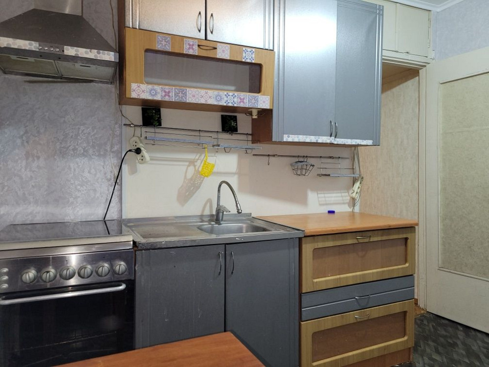 Нивки. Ружинская улица. Метро Нивки-Берестейская Киев - изображение 6