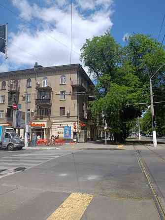 СДАМ  3-ком.  ул. Леонтовича/ М. Арнаутская  с парковкой  для  машины Одесса