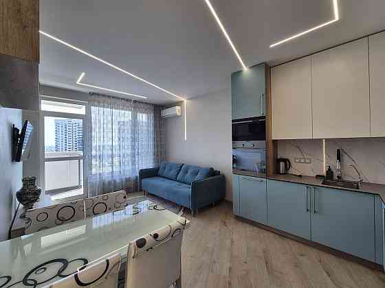 Оренда  євродвушка  50квм ЖК Зарічний Осокорська 2а метро Славутич Киев