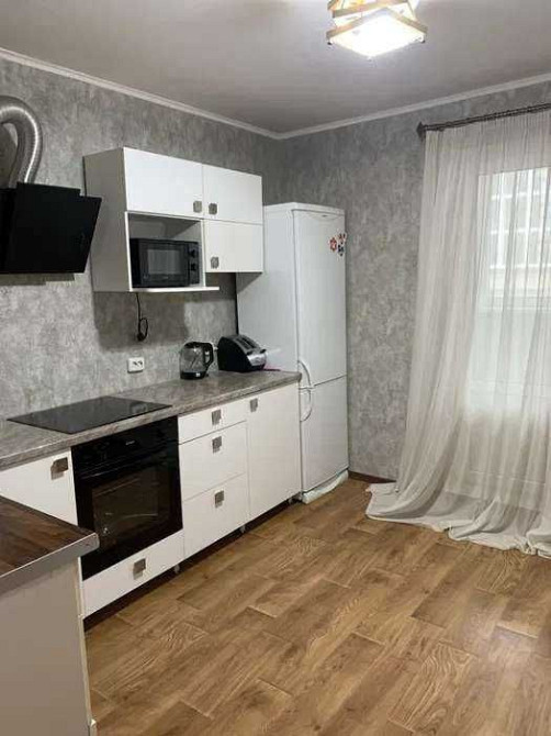 однокомнатная большая и уютная квартира 39м² Днепр - изображение 1