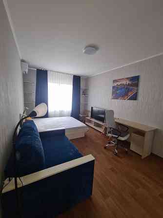 Оренда 1 кімнатної квартири: вул. С. Русової, 1, Київ. Від власника. Киев