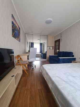 Оренда 1 кімнатної квартири: вул. С. Русової, 1, Київ. Від власника. Киев