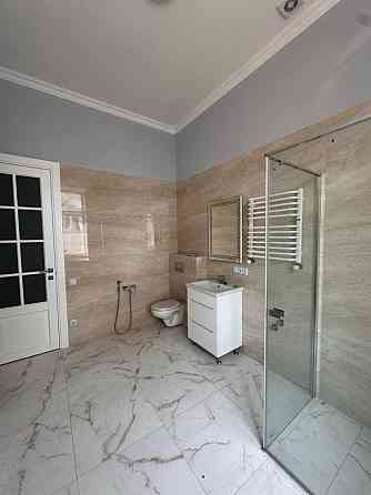 2-х кімнатна з ремонтом в Центрі Черновцы