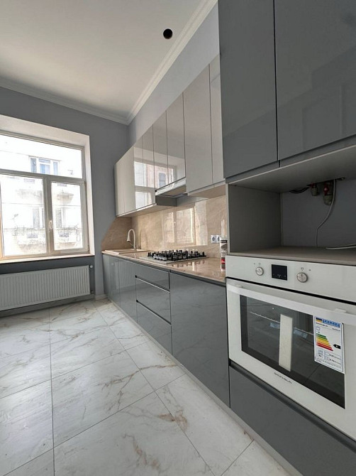 2-х кімнатна з ремонтом в Центрі Чернівці - зображення 1