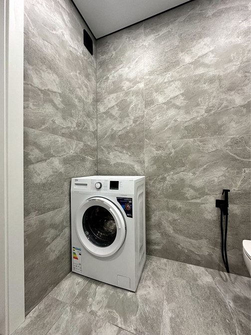 Простора укомплектовна однокімнатна квартира біля річки Вовчинець - зображення 6