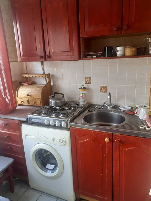 Здам 1-у ст.м.Чернігівська,м.Лісова,Мілютенко 9а Київ - зображення 1