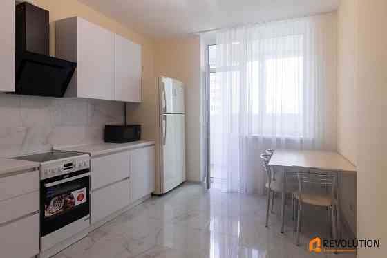 БЕЗ % Дарницький рн, Драгоманова 2, 2 кімнати, з собачкою - так Киев