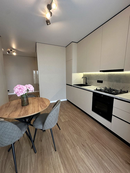 Нова 1кім квартира. Сучасний дизайн. Меблі/техніка. ЖК Арт місто Софиевская Борщаговка - изображение 1