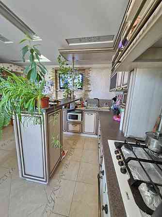 Центр! Автономка! 2-кімнатна квартира з мансардою вул.Коцюбинського Чернигов