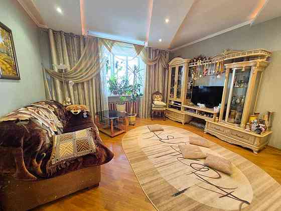 Центр! Автономка! 2-кімнатна квартира з мансардою вул.Коцюбинського Чернигов