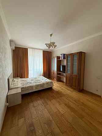 Продаж квартири вул Ефремова 8а Київ