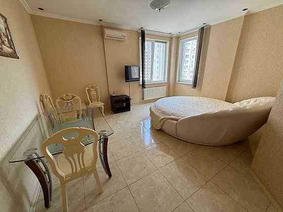 2 комнатная в Чудо городе/ Среднефонтанская Одеса