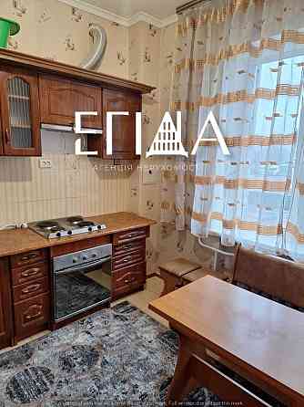 Продаж 2-кімнатноі квартири по вул. Олександрійська, 3/5, 56 кВ Кропивницкий