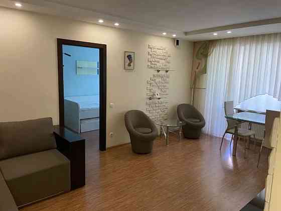 Сдам 2-комн.кв.  Кирова, Аполло, Титова, 30. Днепр