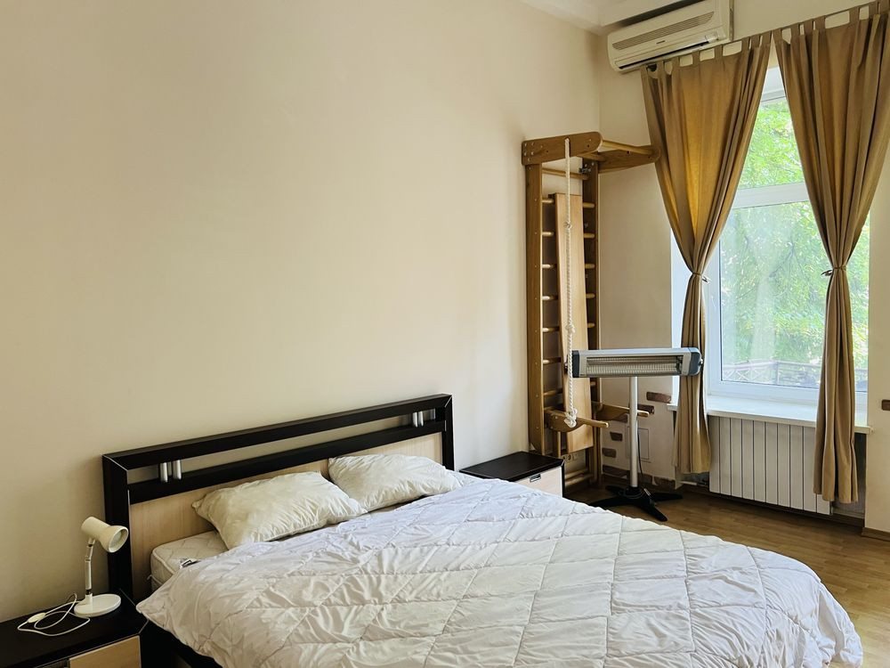 Затишна простора студія на Андріївській 9 Киев - изображение 8