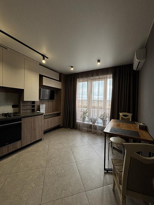 ТЕРМІНОВИЙ ПРОДАЖ! 3-кімнатна квартира з новим ремонтом! Ирпень - изображение 3