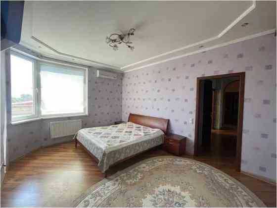 Просторная 2к квартира в центре. Одеса