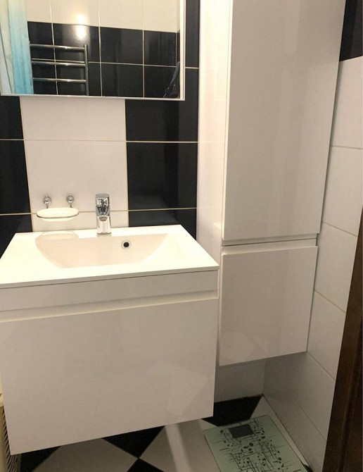 Двокімнатна квартира в центр частині міста з мінімальним оформленням! Ирпень - изображение 2