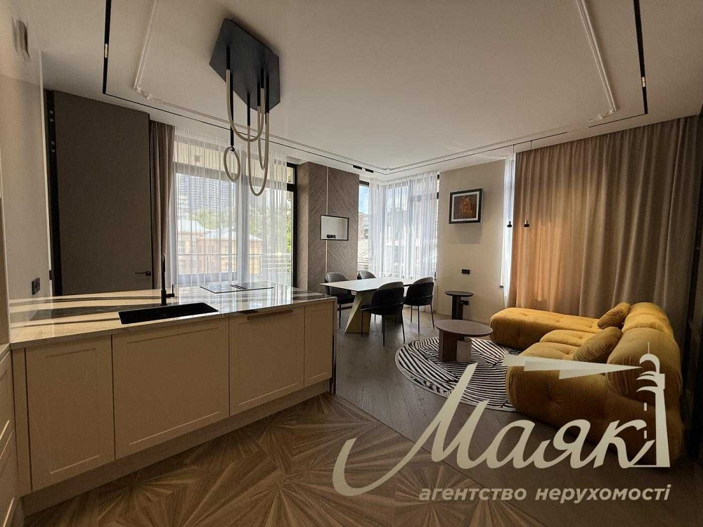 Продаж 3к квартири ЖК Tetris Hall,  Печерськ, Палац України, центр Київ - зображення 2