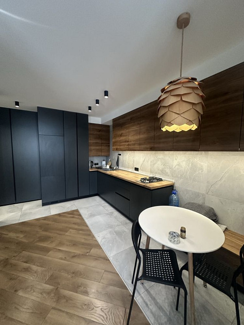 Оренда стильної квартири з класним видом в ЖК Семицвіт вул Шевченка 60 Львов - изображение 1