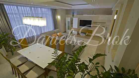 Оренда 5 кімнатної Круглоуниверситетска 3-5 Киев