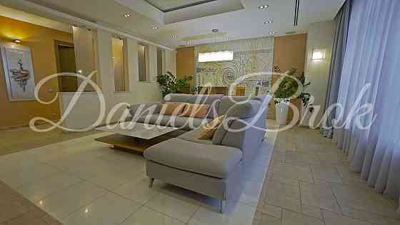 Оренда 5 кімнатної Круглоуниверситетска 3-5 Киев