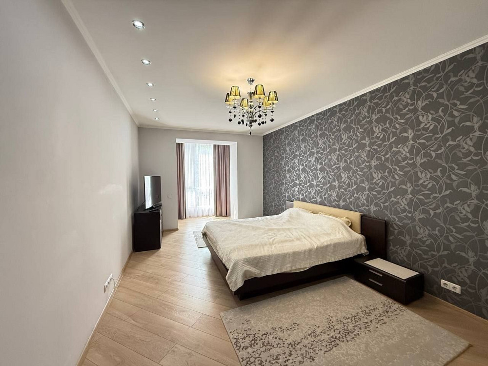 Здам! 3-кімнатну новобудову. Вул. Будівельників Черновцы - изображение 1