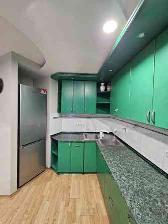 Здається 3-х кімнатна квартира Сонячний 5 поверх Днепр