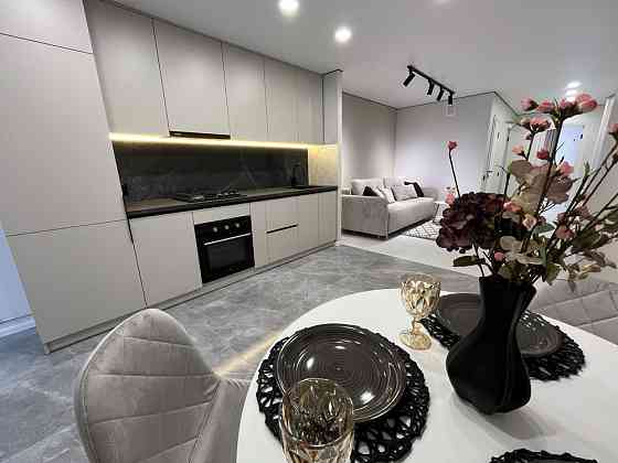 Продається велика 2 кімнатна квартира Тернополь