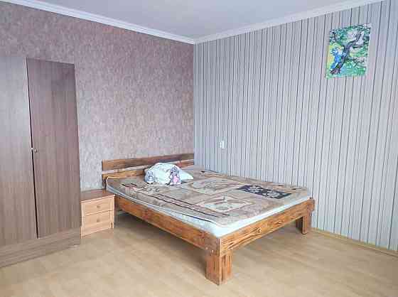 Затишна 1-кімн. квартира на Стельмаха. Поруч дитсадки, школи, стадіон. Винница