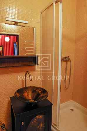 Центр міста! Простора квартира 45м.кв. з Ремонтом! Податки 2% Буча