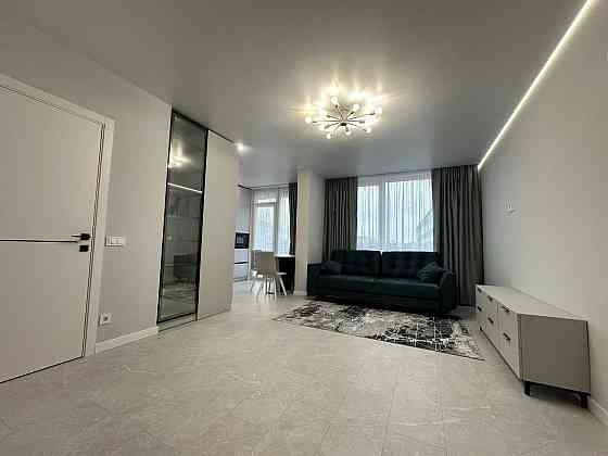 Перша здача!!! Укомплектована півторачка в центрі міста. Ивано-Франковск