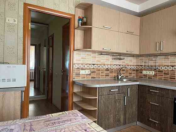 Здам 2 кімнатну  квартиру ж/м Перемога- 5, пр. Героїв 18 р-н Кодака Днепр