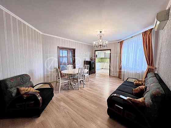 4к квартира Контрактова площа Почайнинська 25/49 Паркінг Подол Центр Київ