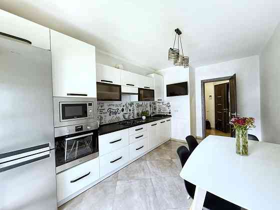 Оренда СУЧАСНОЇ 2-кім кв 75м2 ЖК «Avalon» Чорновола + простора Тераса Львов