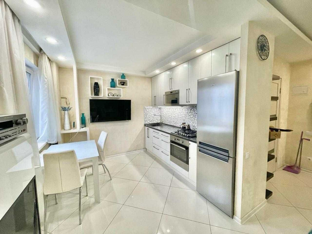 СОБСТВЕНИК‼️2-комн. ремонт+мебель‼️м.Лыбедская 290 метров Київ - зображення 2