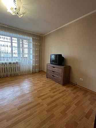 Продам 3-х кім. кв. М-н Жовтневий Кам`янець-Подільський