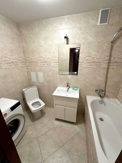 Продам 3-х кім. кв. М-н Жовтневий Кам`янець-Подільський - зображення 8