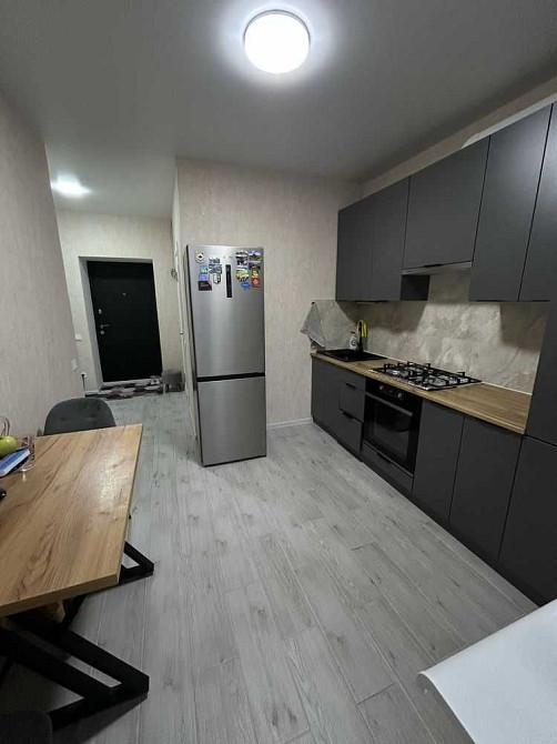 Продається 1-кімнатна квартира з ремонтом поблизу центру міста Хмельницький - зображення 2