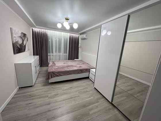 2 кімнатна квартира Дніпровський рн. Проспект Воскресенський 18 Київ